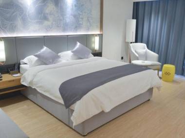 GreenTree Eastern Xuzhou High Speed Railway Station West Exit