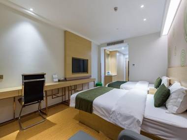 GreenTree Eastern Xuzhou High Speed Railway Station West Exit