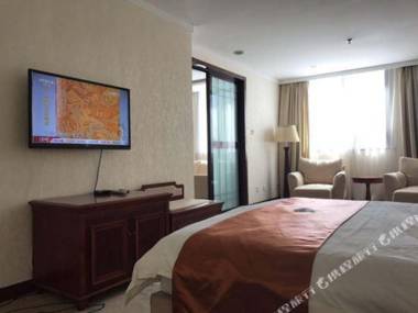 Holiday Dynasty Hotel