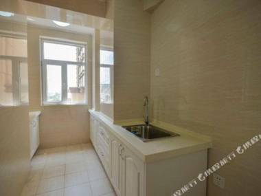 Xining Yinhe Theme Hotel