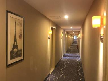 7Days Premium Xichang Torch Plaza Qionghai Wetland Park Branch