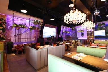 Zhuhai Charming Holiday Hotel