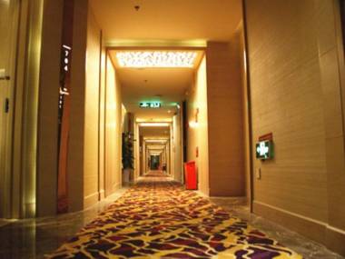 Paragon Holiday Hotel