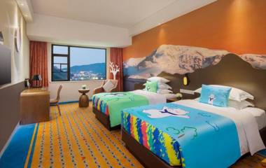 Chimelong Penguin Hotel