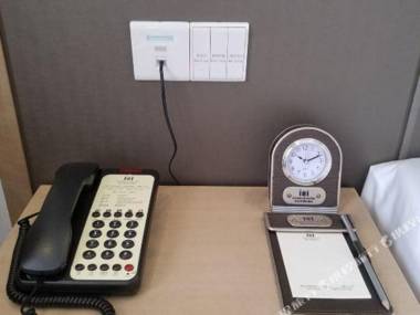 Zhu Hai De Bo Lin Guo Ji Hotel