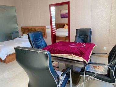 Fuxiang Holiday Hotel