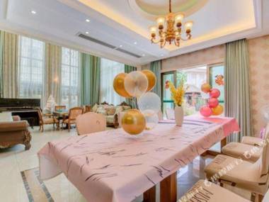 Laite Home Party Luxury Villa