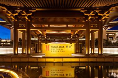 HUALUXE Xi'an Tanghua an IHG Hotel