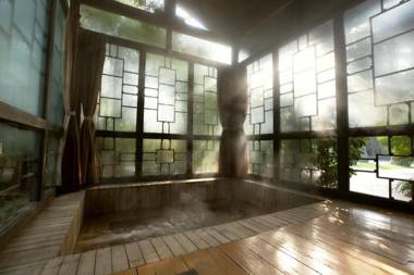 Huaqing Aegean International Hot Spring Resort & Spa