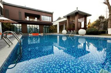 Huaqing Aegean International Hot Spring Resort & Spa