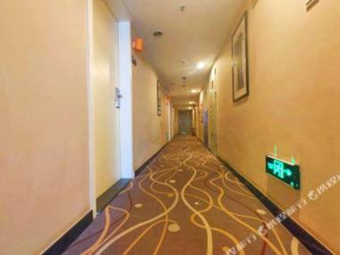 7 Days Premium XiAn Railway Station