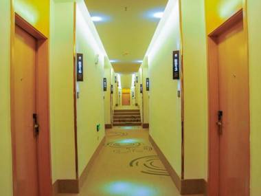 GreenTree Inn Xi'an Railway Station General Bus Station