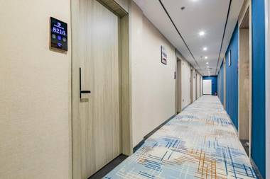 City 118 Hotel Xi'an Anyuan Gate Metro Station