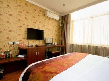 Super 8 (Xi'an Lintong Huaqingchi)