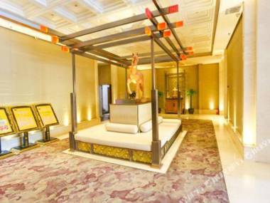 Hongrunyuan Business Hotel