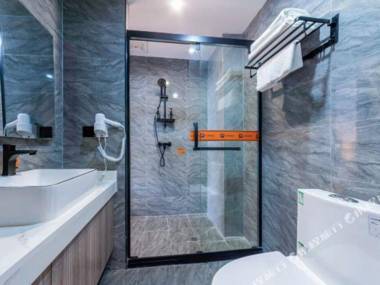 Home Inn (Xi'an Shiqiao Interchange)