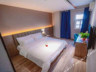 7 Premium (Xi 'an Lintong Terracotta Warriors East Sancha Metro Station Store)