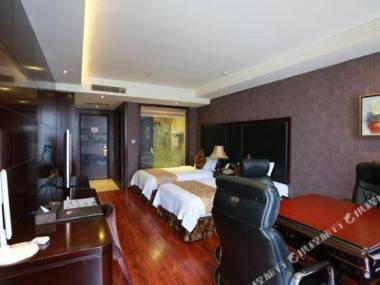 Platinum Palace Hotel