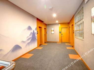 JUN hotels