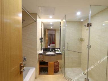 Aurum International Hotel