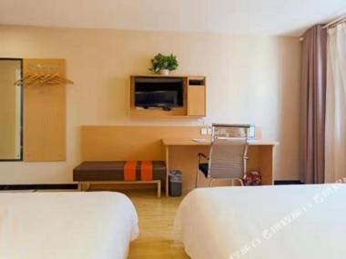 7Tian You Pin Jiu Dian (Sha Men Ji Chang Xiang Lu Dian )