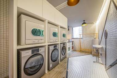 Atour Hotel Wuxi Railway Station Chunshen Road