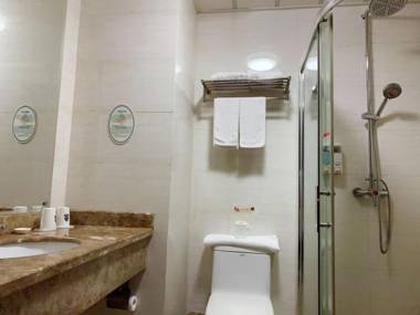 GreenTree Alliance Jiangsu Wuxi Yixing jinsanjiao Bus Station Hotel