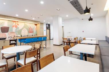 Hanting Hotel Wuxi Chang'an Gelunbu Square