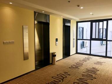 Hi Inn Wuxi Lotus Root Vocational Education Park