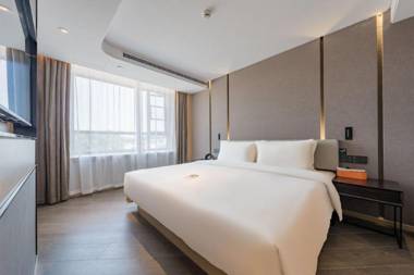 Atour Hotel Wuxi Yuantouzhu Scenic Spot Qianrong Road