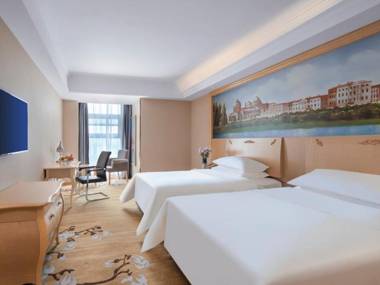 Vienna Hotel Jiangsu Wuxi Yixing Metro Station