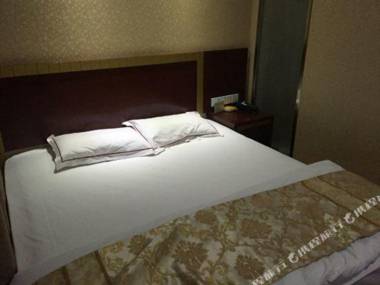 Yatai Business Hotel