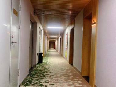 Shell Hotel Wuhu Economic Development Zone Baixian Plaza