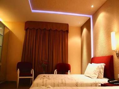 Tomolo Hotel Wuzhan Branch