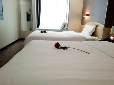 7Days Inn Huquan Street Yangjiawan Subway Station