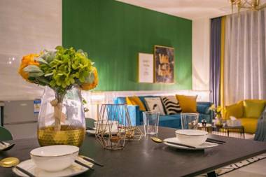 Wuhan Wuchang·Qunxingcheng Square · Locals Apartment 00121920