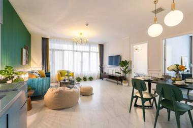 Wuhan Wuchang·Qunxingcheng Square · Locals Apartment 00121920