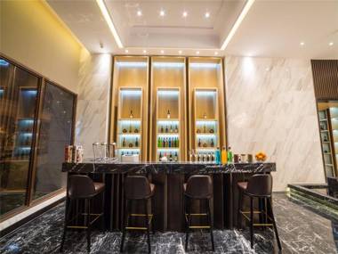 Jinjiang Metropolo Hotel Wuhan Guanggu Avenue