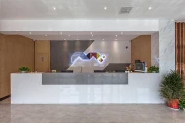 Borrman Hotel Wuhan Yangluo