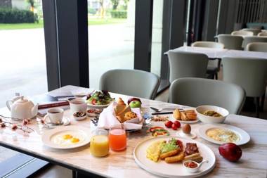 Wuhan Marriott Hotel Optics Valley