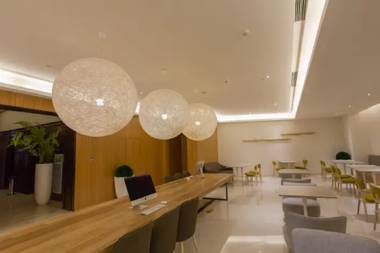 JI Hotel Wuhan Guanggu Software Center
