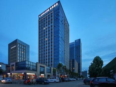 Lavande Hotel Wuhan Optics Valley Technology Exhibition Center