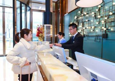 Echarm Hotel Wuhan Huangpu Erqi Xiaolu Metro Station