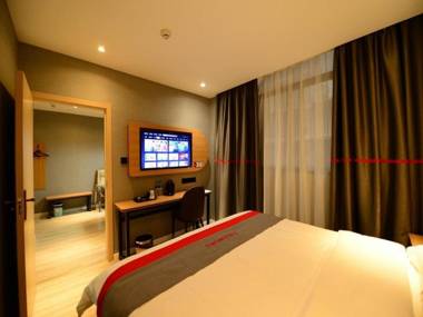 Jun Hotel Hubei Wuhan Jiang'an District Dazhi Road Metro Station