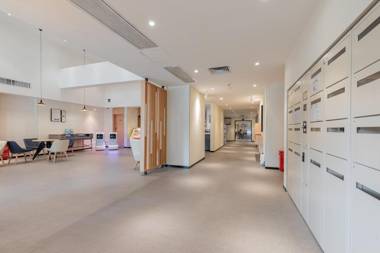 Hanting Hotel Wuhan Guanggu Plaza