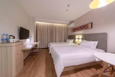 Hanting Hotel Sixin Avenue Metro Station