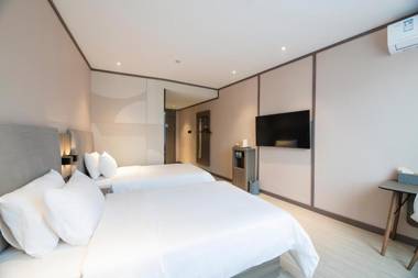 Hanting Hotel Wuhan Qingshan Zhongyuan Plaza