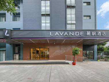 Lavande Hotel Wuhan 2nd Guanggu Road