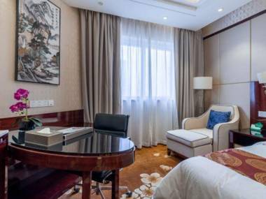 Xinlong Hotel