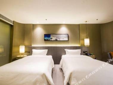 Moon Hotel